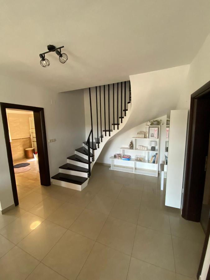 Apartman Ana Kampor Exterior photo